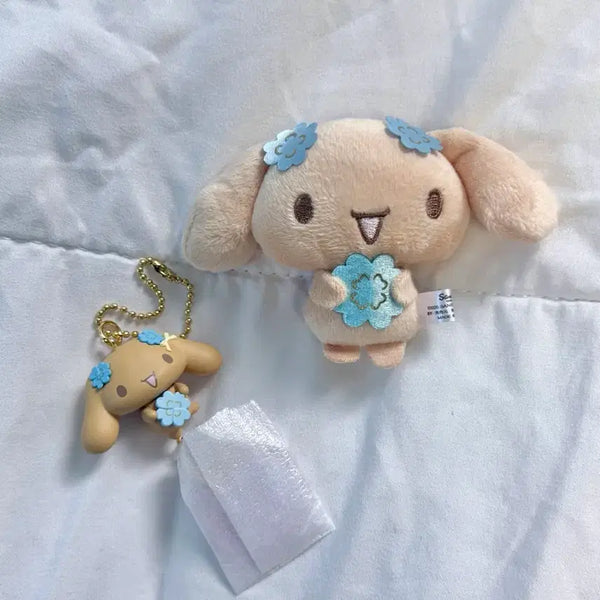 [BUNJANG] Cinnamoroll Mocha Clover Secret Random Brooch & Keychain Set / 반택포) 모카 클로버 시크릿 랜덤 브로치 , 시크릿 랜덤 키링 세트