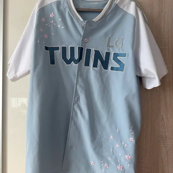 [BUNJANG] LG Twins Jeong Woo-young Hanbok Baseball Jersey (Sky Blue, Size 105) / LG 트윈스 한복 유니폼 하늘색 정우영 105