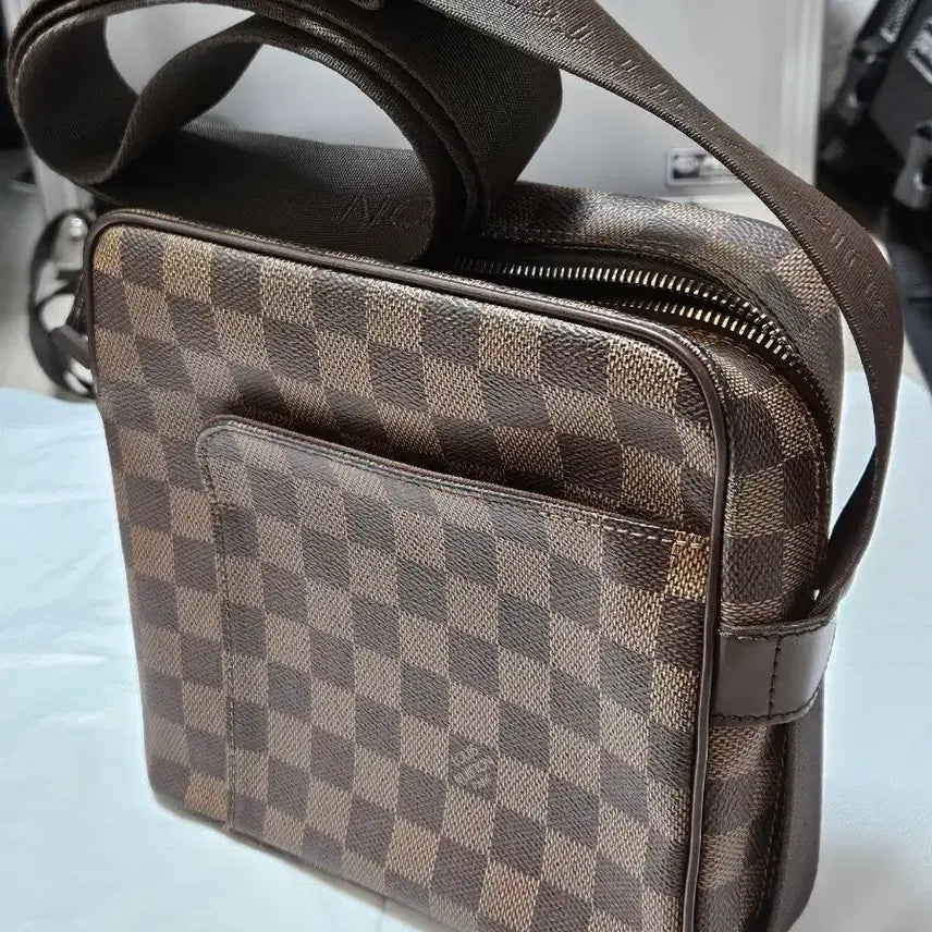 [BUNJANG] Louis Vuitton Damier Ebene Olav PM Crossbody Bag / 루이비통 N41442 다미에 에벤 올라브 PM 크로스백