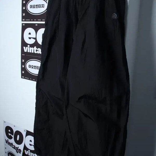 [BUNJANG] Travel Training Pants Wide Fit Nylon Banding Black / (M-L) 트레블 트레이닝복 바지 와이드핏 나일론 밴딩 블랙-279F