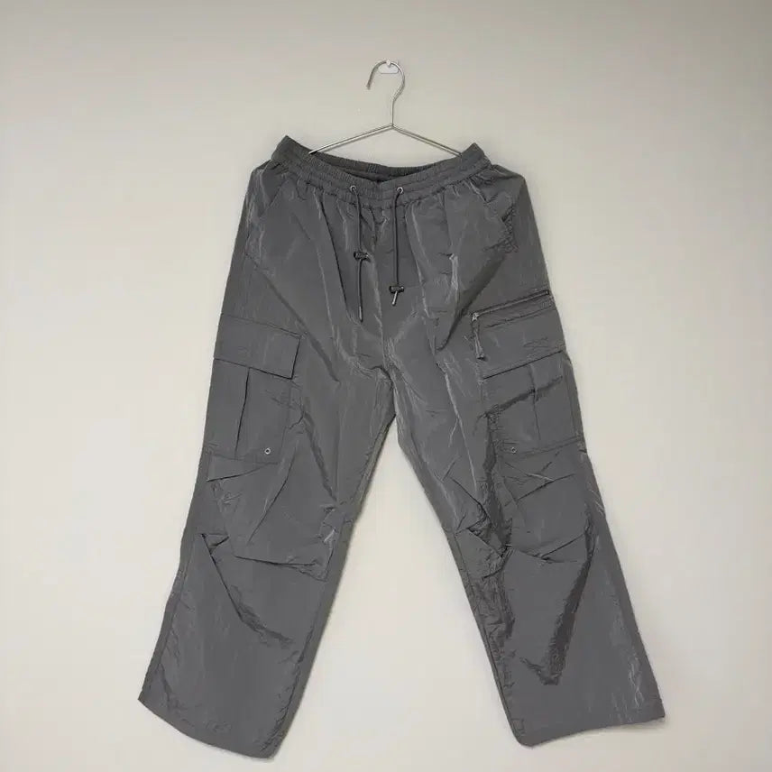[BUNJANG] Musinsa Standard Women's Bright Parachute Cargo Pants Grey / [24] 무신사 스탠다드 우먼즈 브라이트 파라슈트 카고 팬츠 그레이