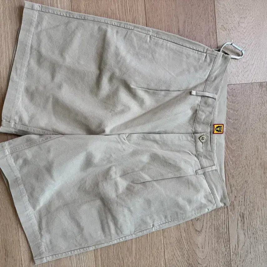[BUNJANG] Human Made Skater Shorts Beige L / 휴먼 메이드 스케이터 쇼츠 베이지 L