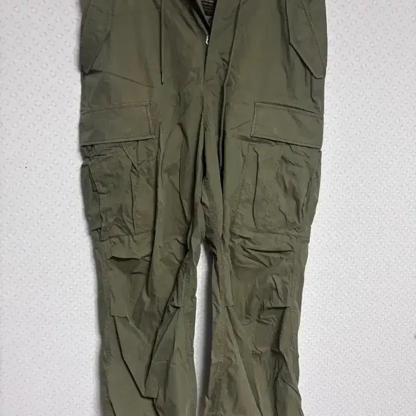 [BUNJANG] Beslow Cargo Pants Olive Green / 비슬로우 카고 바지 올리브 그린