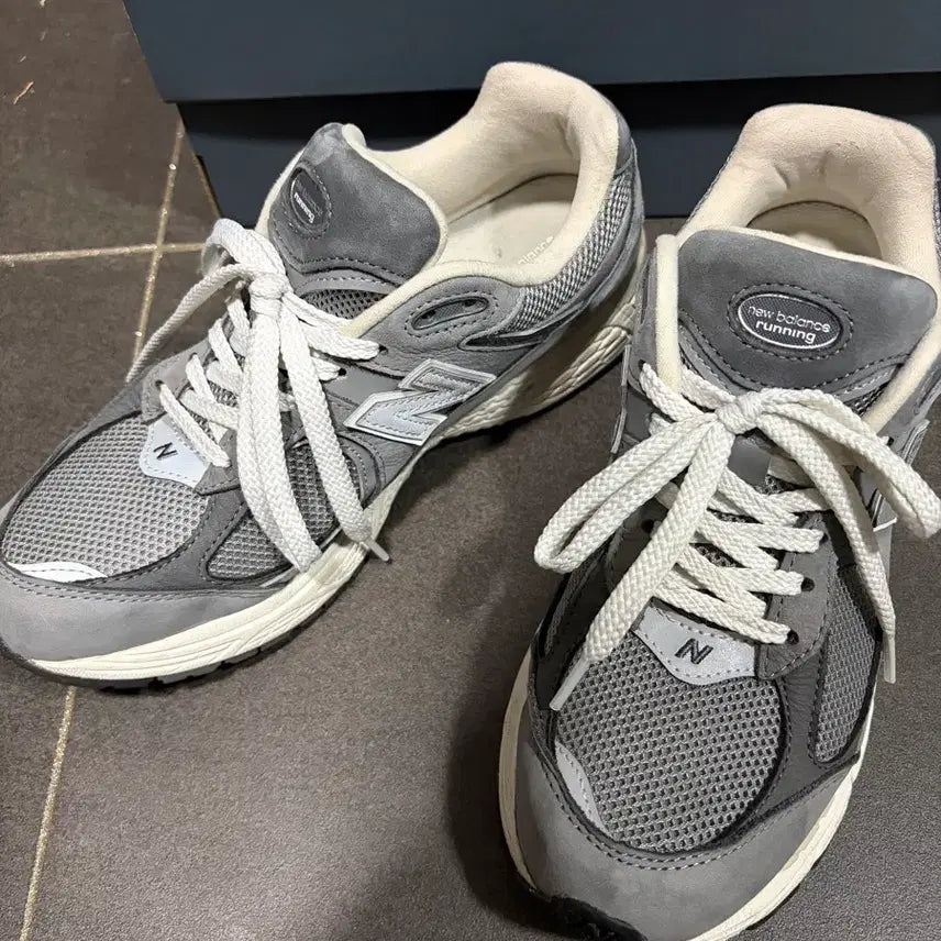 [BUNJANG] New Balance M2002RNM Premium Vintage Grey / 뉴발란스 M2002RNM 260 프리미엄 빈티지 그레이