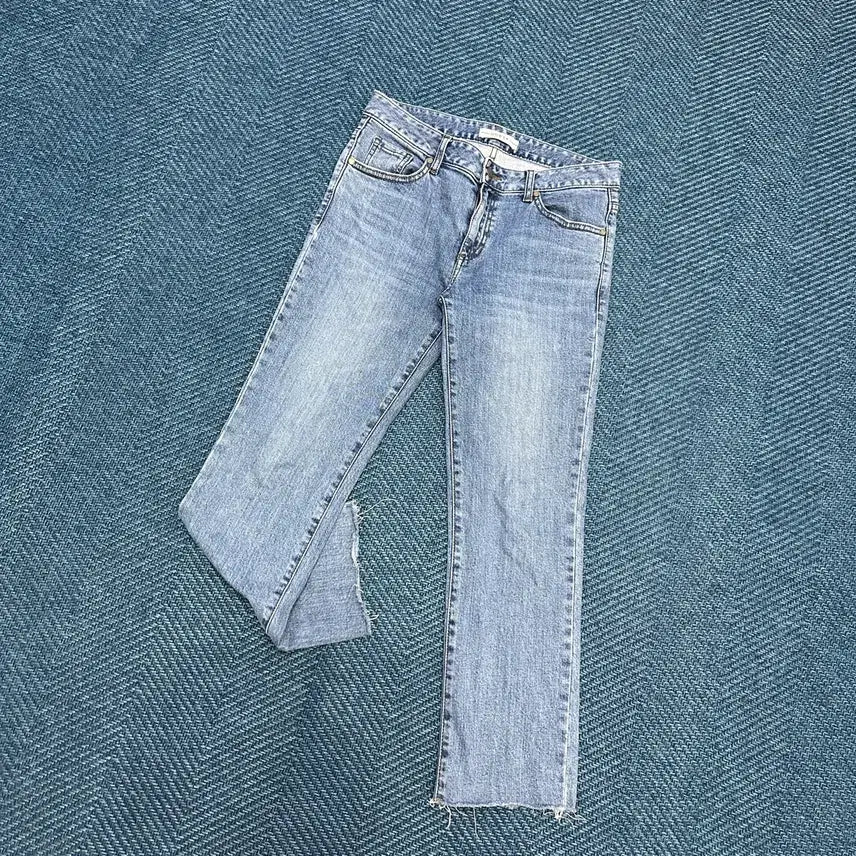 [BUNJANG] Guess Women's Jeans - Size 27 / [여성27] 게스 청바지 만원샵
