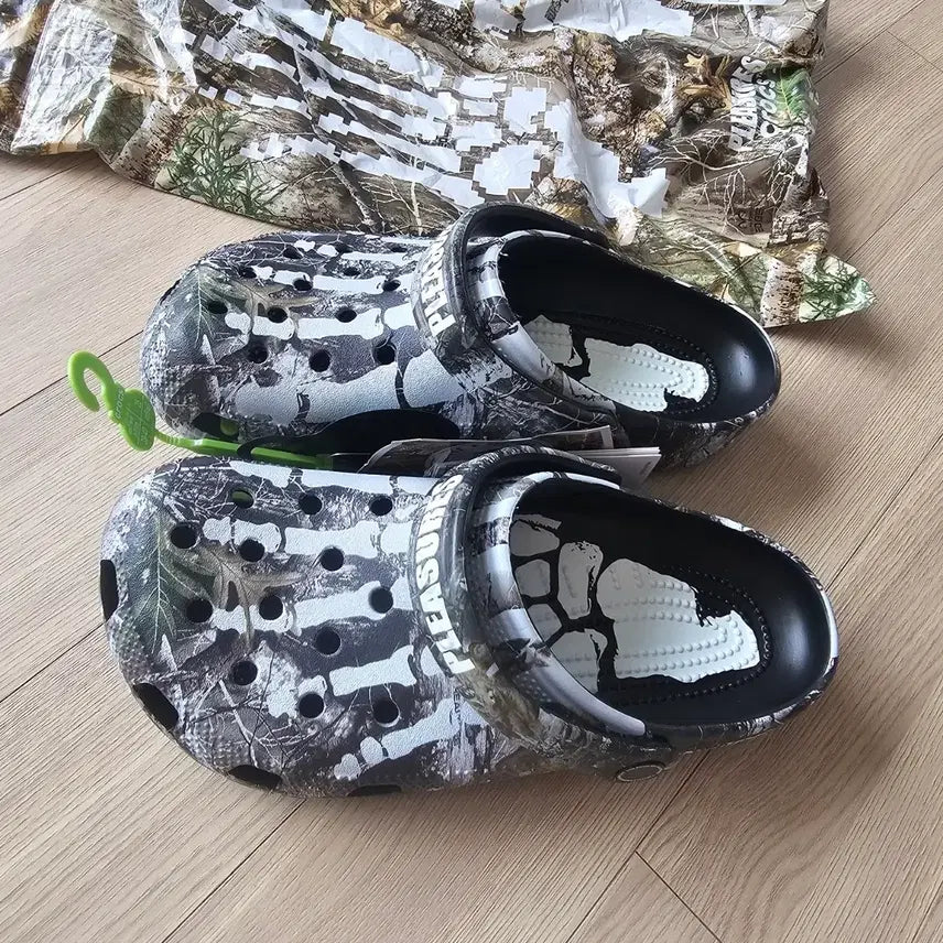 [BUNJANG] Crocs x Pleasures Clog Skull Camo Mules Sandals / 260 새제품) 크록스 x 플레져스 클로그 본 해골 카모 뮬 슬리퍼 샌들