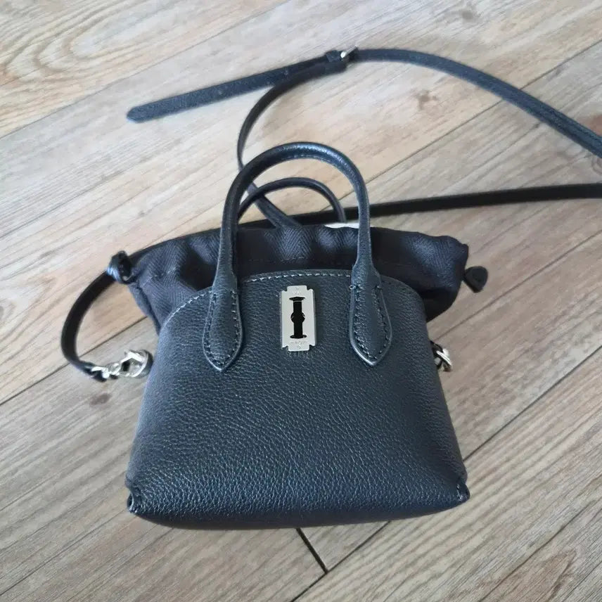[BUNJANG] Blink Mini Drawstring Bag / 분크 미니 복조리 가방
