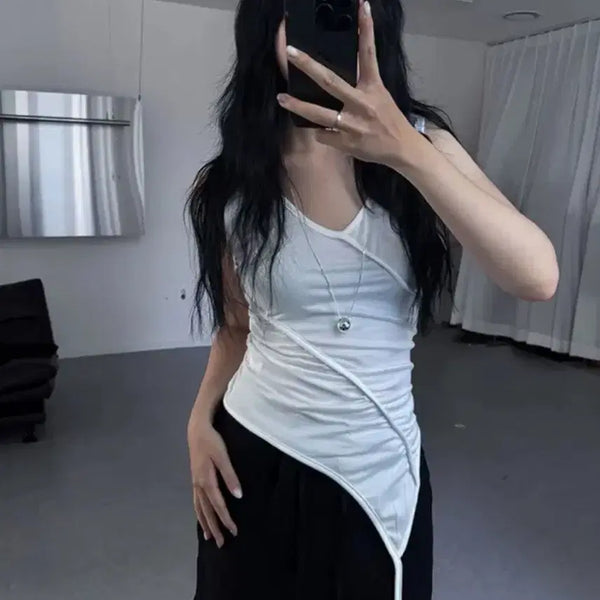 [BUNJANG] Red Jean Oblique Line Strap Sleeveless Top / 레드진_사선 라인 스트랩 나시 (free)