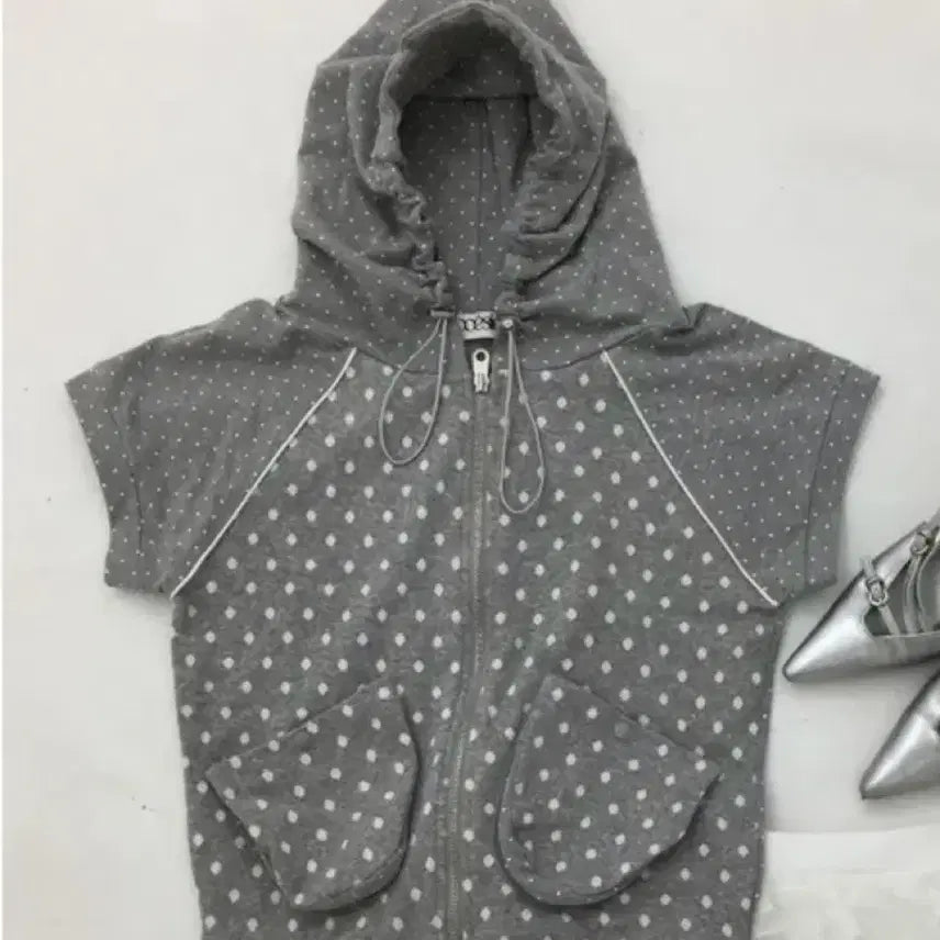 [BUNJANG] Gray Dot Hooded Zip-Up Short Sleeve Summer Slim Fit Top / (원가 5.0) 그레이 도트 에이블리 후드집업 반팔 여름 회색 일본 여행 빈티지 슬림핏