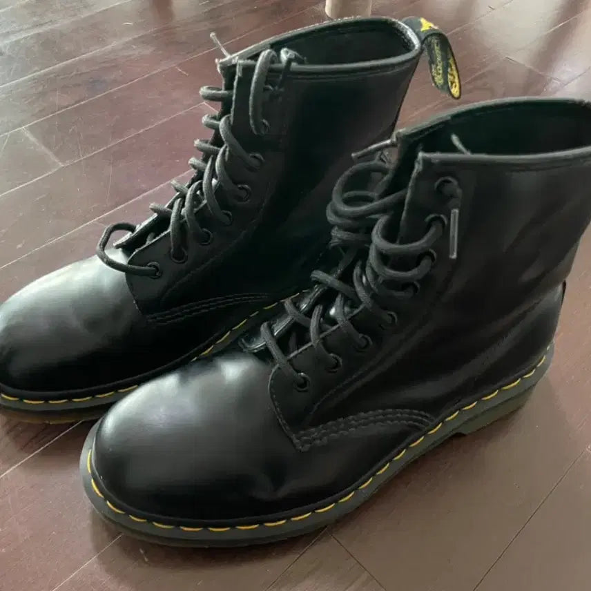 [BUNJANG] Dr. Martens 1460 8-Eye Boots / 닥터마틴 1460 워커 판매(8홀)