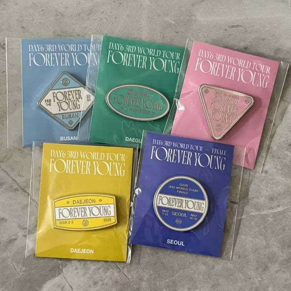 [BUNJANG] Day6 Forever Young National Tour Badge / [미개봉] 급처 데이식스 포에버영 전국투어 뱃지