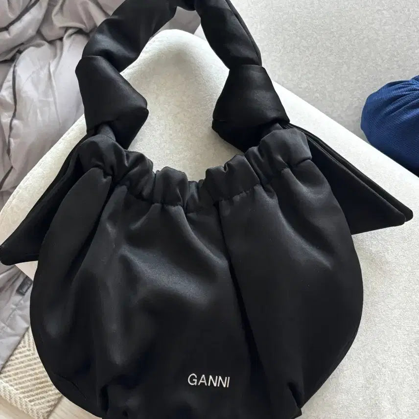 [BUNJANG] GANNI Black Satin Tote Bag / 가니 가방