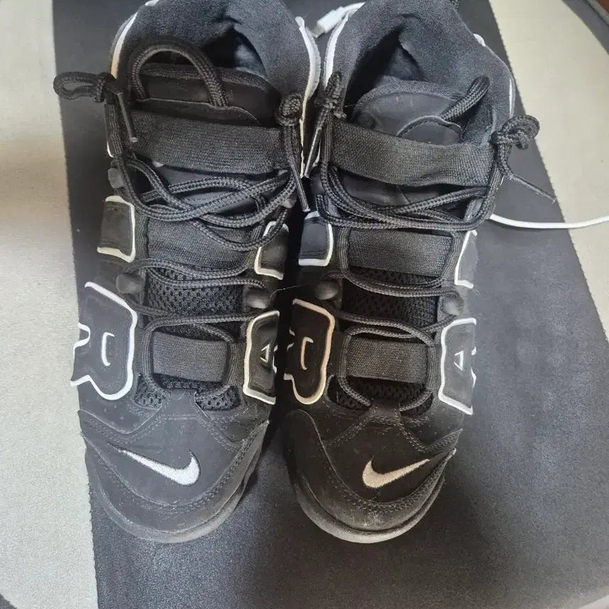 [BUNJANG] Nike Air More Uptempo "White Gum" (2020) Men's Sneakers Size 260 / 나이키 에어 업템포 260