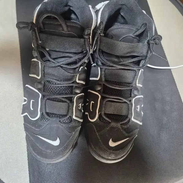 [BUNJANG] Nike Air More Uptempo "White Gum" (2020) Men's Sneakers Size 260 / 나이키 에어 업템포 260