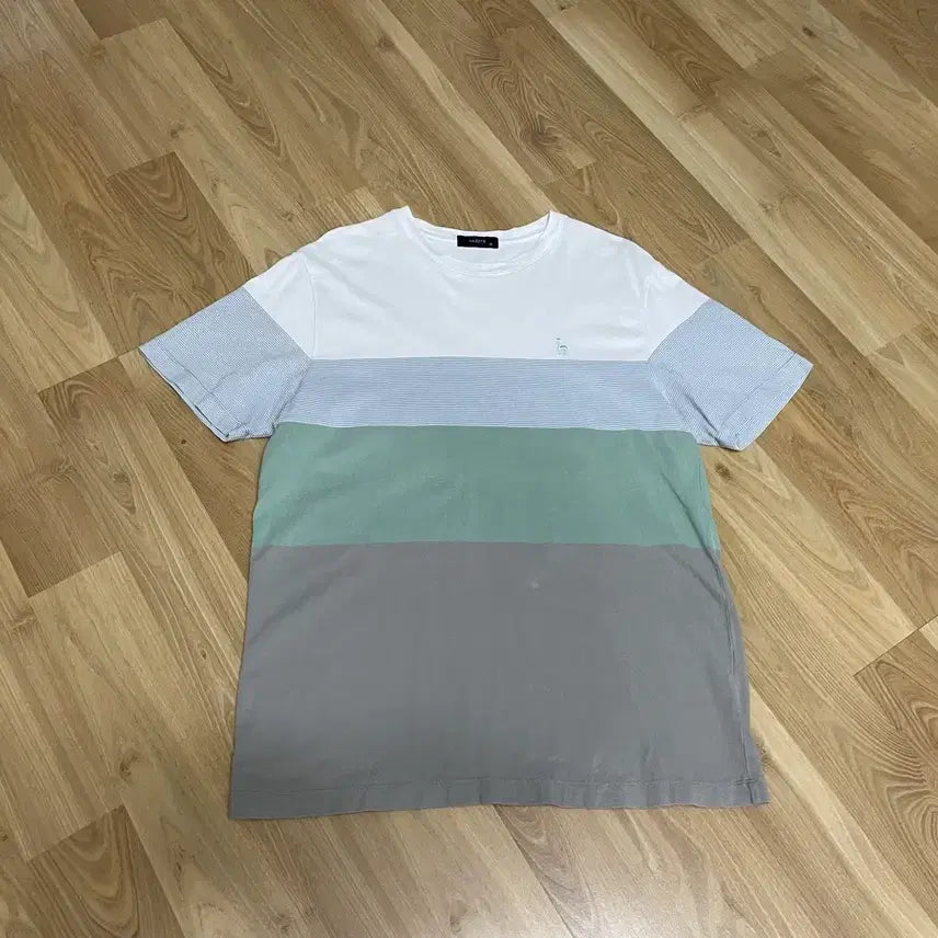 [BUNJANG] Hazzys Short Sleeve T-Shirt Size 105 / 헤지스 반팔티 105호