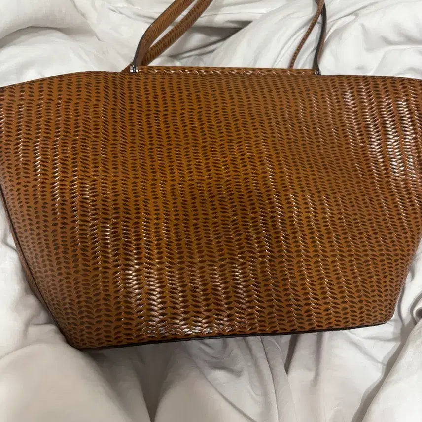 [BUNJANG] Ttuette Shoulder Bag / 투티에 숄더백