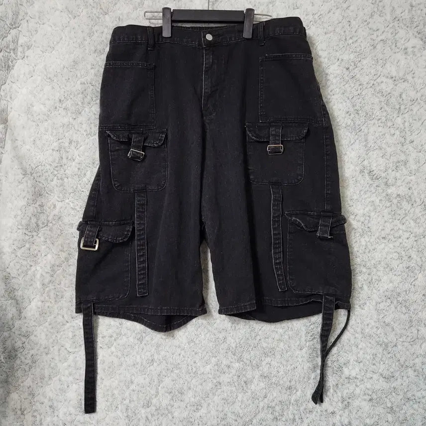 [BUNJANG] Shein Cargo Shorts (4XL) / 324B [4XL] 쉬인 Shein 빅사이즈 카고 반바지