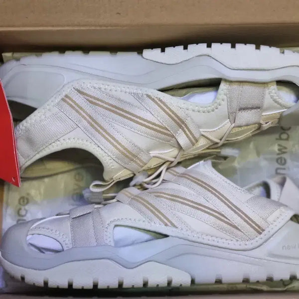 [BUNJANG] New Balance Cov V2 Sandals SD4205IV2 / (새상품) 뉴발란스 코브V2 샌들 SD4205IV2, 260mm