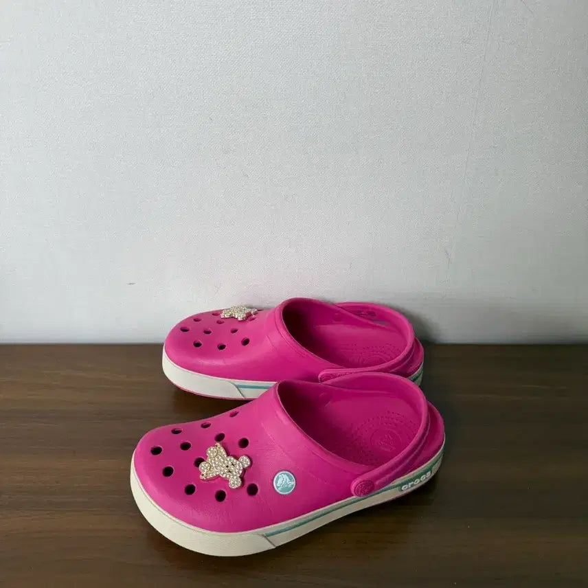 [BUNJANG] Crocs Classic Clog Sandals M5 W7 / 크록스 슬리퍼 샌들 M5 W7사이즈