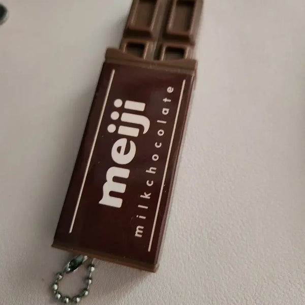 [BUNJANG] Meiji Milk Chocolate Lucky Draw Keychain / 메이지 밀크 초콜릿 클리커