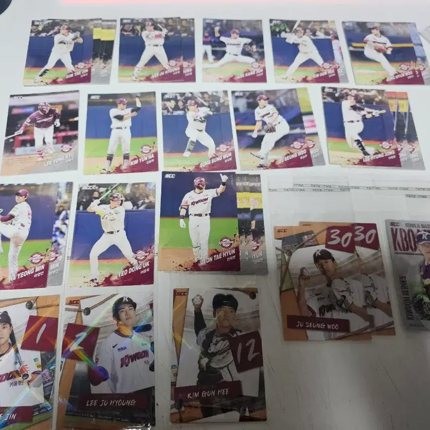 [BUNJANG] 2025 KBO Kiwoom Team Trading Cards Bundle / 2025 kbo 키움 카드 포카 김윤하 주승우 홀로 퍼즐 일괄