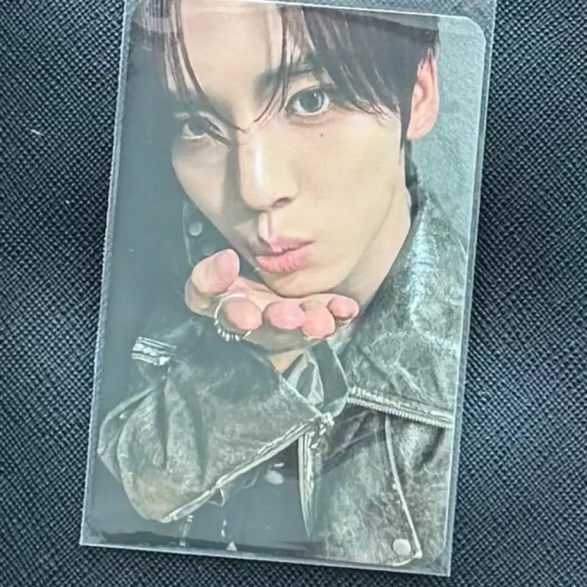[BUNJANG] Andamiro Yujin 1st Mini Album 3rd Week Studio Photocard / 앤더블 한유진 3주차 공방포카
