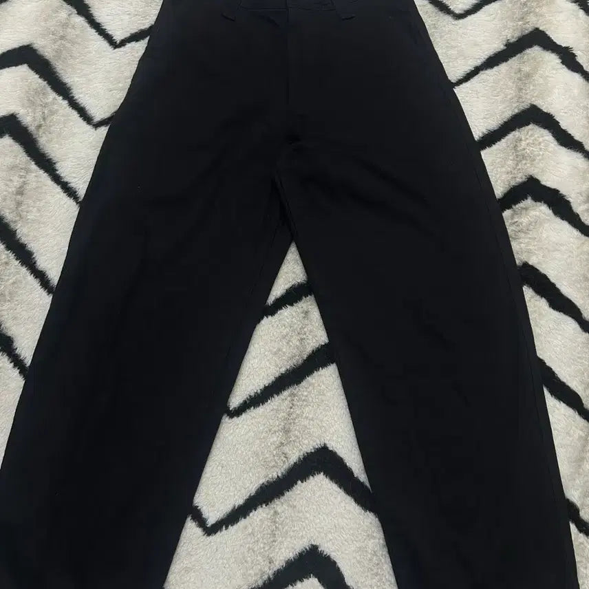 [BUNJANG] Uniqlo U Wide Fit Chino Pants Black / [29]유니클로U 와이드핏 치노팬츠/블랙