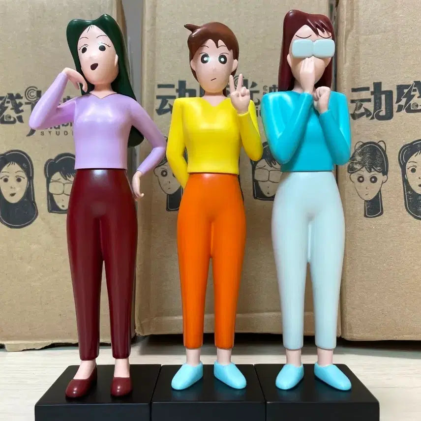 [BUNJANG] Crayon Shin-chan Kindergarten Teacher Resin Figure / 짱구는 못말려 유치원 선생님 레진 피규어