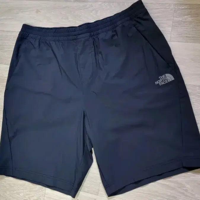 [BUNJANG] The North Face Black Sports Shorts Size 34-35 / 매장정품 노스페이스 검정색상 스포츠 반바지 34-35