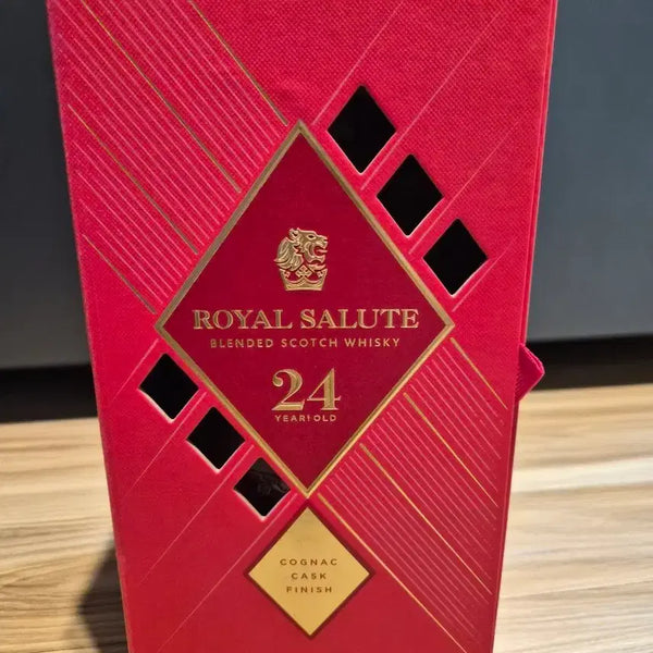[BUNJANG] Royal Salute 24 Year Old Cognac Cask Whisky Empty Bottle / 로얄살루트 24년산 코냑 캐스크 위스키 공병입니다