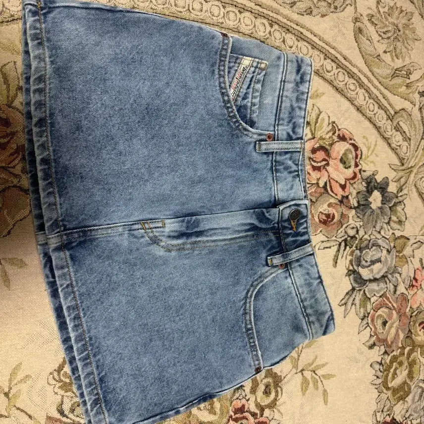 [BUNJANG] Diesel Denim Mini Skirt (Size 26) / Diesel 디젤 데님 미니 스커트 중청 26 상태 최상