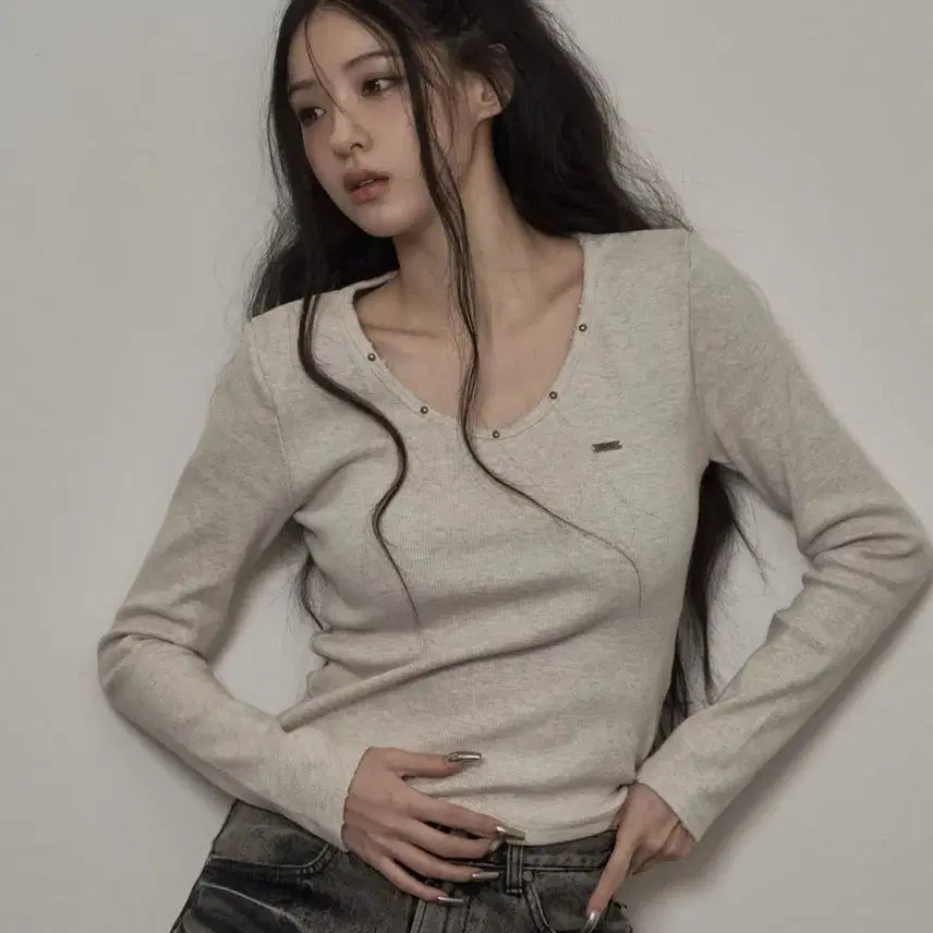 [BUNJANG] Khaki Point Damage Stud T-Shirt Beige / 카키포인트 damage stud 티셔츠 베이지