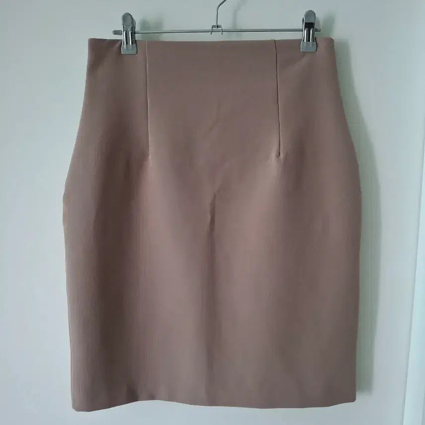 [BUNJANG] High-Waisted Midi Skirt Beige Size M / 하이웨스트스커트  M사이즈