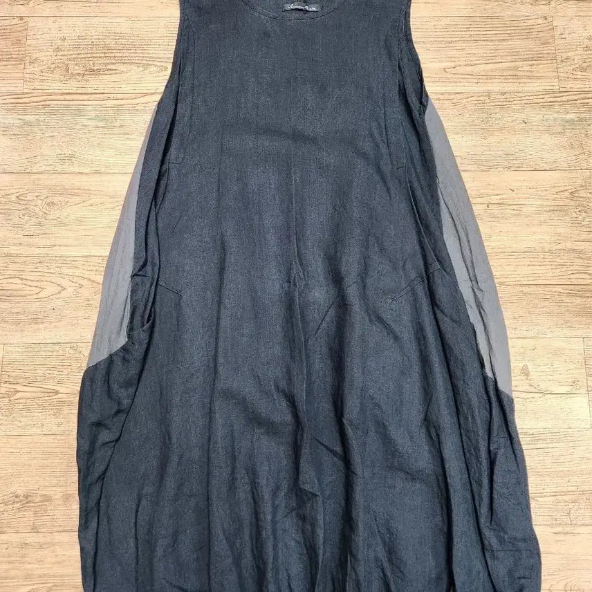 [BUNJANG] Kim Do-hyeong Mana Sirong One-Piece Dress / 김도형마나시롱원피스