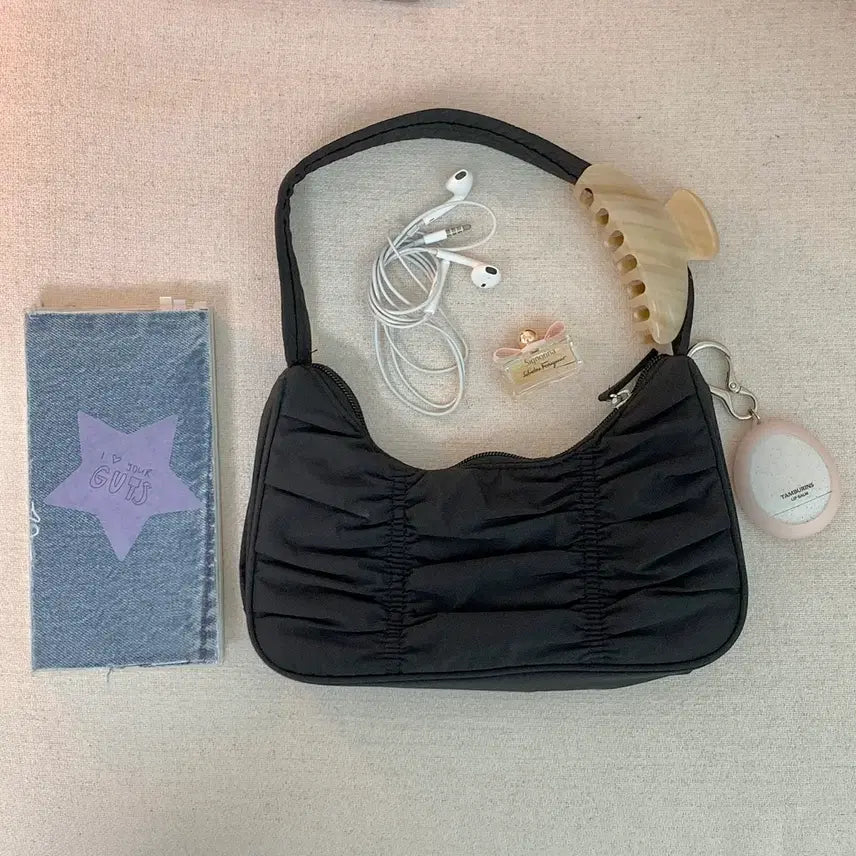 [BUNJANG] Monki Black 90s Minimalist Slouch Shoulder Bag / Monki 스웨덴 브랜드 숄더백 가방 블랙 90s 미니멀리즘 슬로치