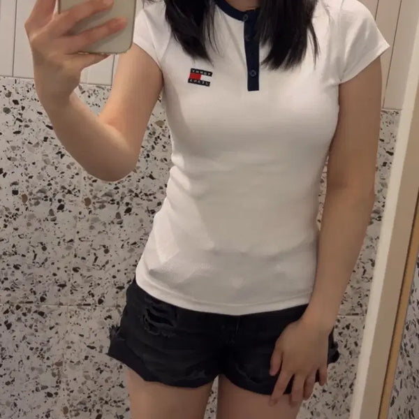 [BUNJANG] Tommy Jeans Henry Neck Badge Button Ribbed Short Sleeve Crop T-Shirt / 타미진 헨리넥 배지 단추 카라티 골지 반팔 크롭 티셔츠 슬림핏 빈티지