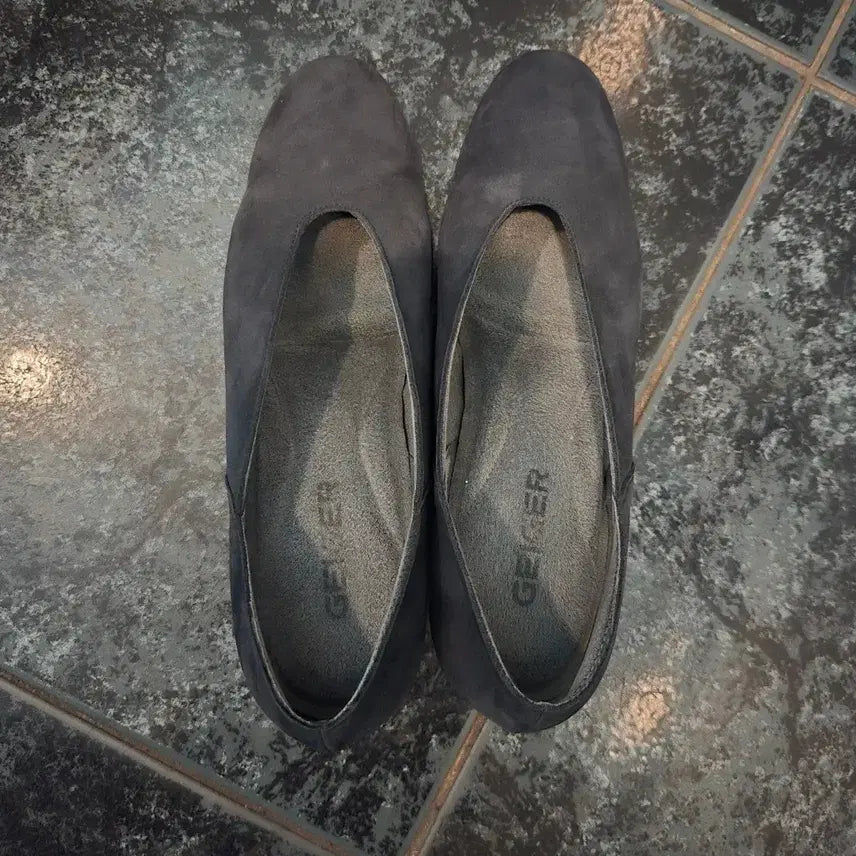[BUNJANG] GEIGER Women's Suede Wedge Heels / GEIGER 여성 스웨이드 웨지 힐