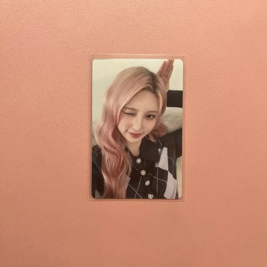 [BUNJANG] IVE Lucid Dream Tower Records POB Gaeul Photocard / 아이브 루시드드림 타워레코드 특전 가을 포카