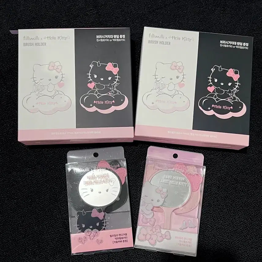[BUNJANG] FillyMilly x Hello Kitty Angel & Devil Handy Mirror Set with Brush Stand / 필리밀리X헬로키티 천사와악마 핸디거울+브러시거치대