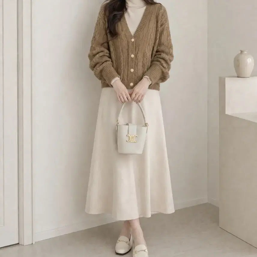 [BUNJANG] Thick Knit Cardigan Brown Cable Knit Gold Button / 도톰한 니트가디건