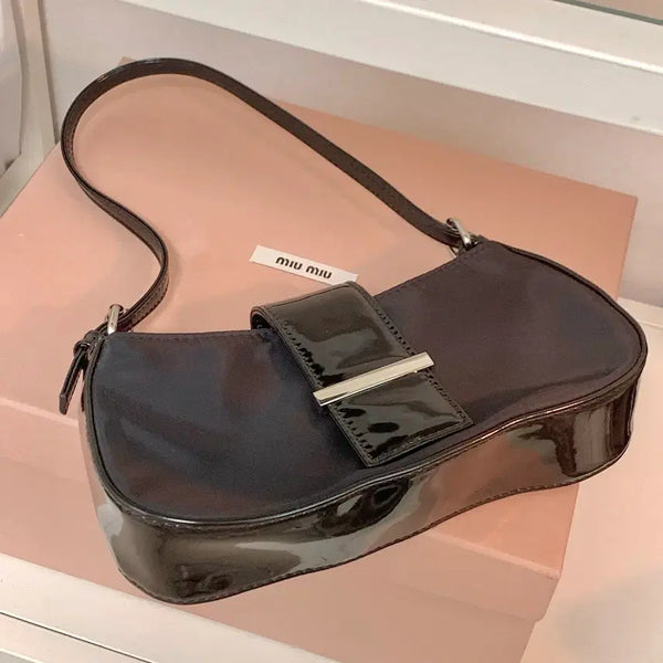 [BUNJANG] ASOS Vintage Buckle Patent Leather Shoulder Bag Black / 영국 빈지티백 asos 버클 페이던트 숄더백 가방 블랙 90s y2k