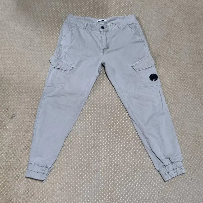 [BUNJANG] CP Company Cargo Jogger Pants Grey (30-inch) / CP컴퍼니 카고 조거 팬츠 그레이 (30인치)