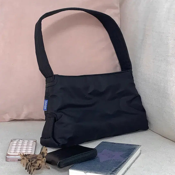 [BUNJANG] HVISK Black Nylon Escape Shoulder Bag / HVISK 비스크 덴마크 브랜드 숄더백 가방 블랙 컬러 y2k