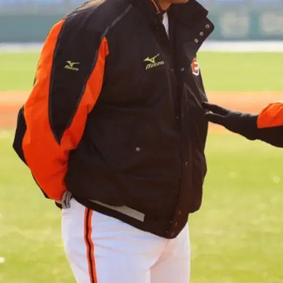 [BUNJANG] Hanhwa Eagles Mizuno Pro Authentic Jacket (Size 105) / 한화이글스 어센틱 미즈노프로 점퍼