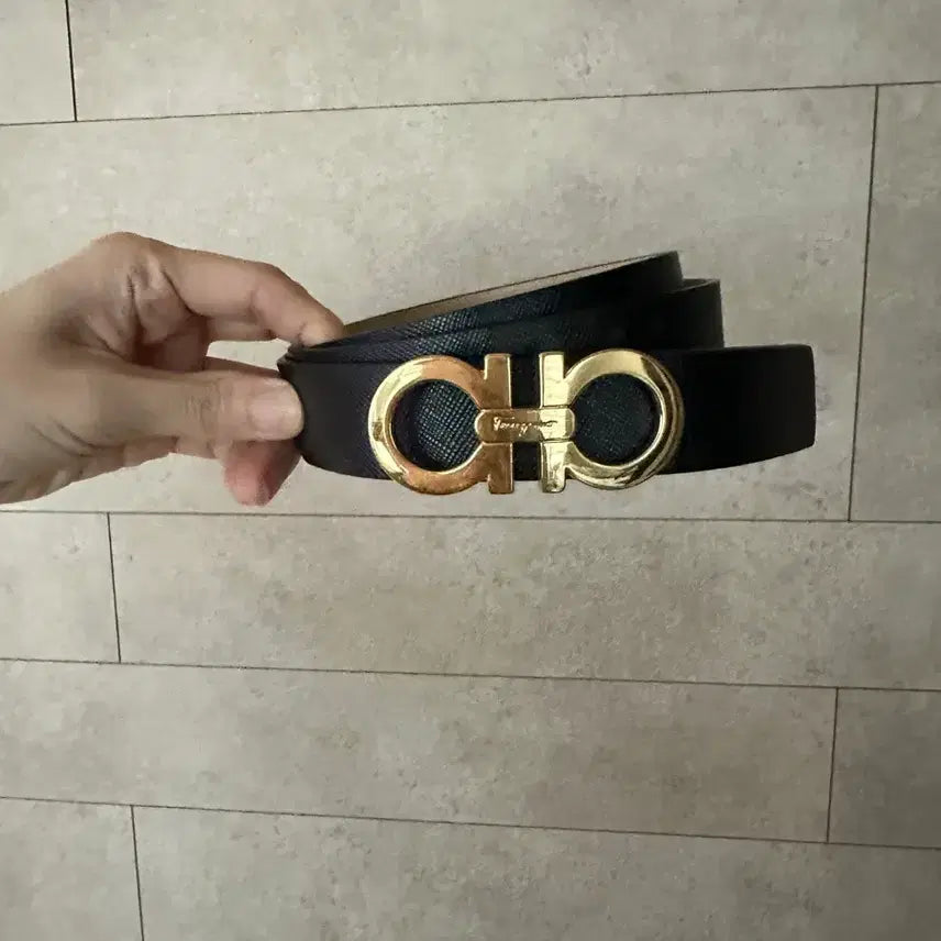 [BUNJANG] Salvatore Ferragamo Gancini Gold Buckle Belt Black Leather / 페라가모 간치니 골드 버클 벨트 정품 블랙