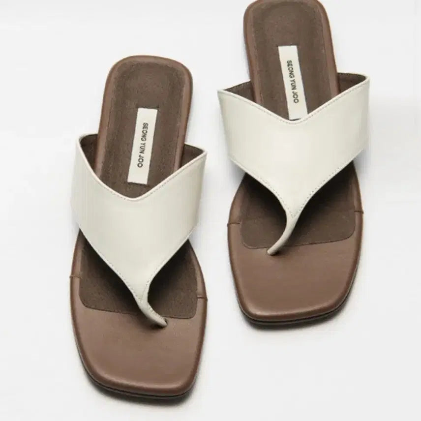 [BUNJANG] Seong Yun Ju June Handmade Korean Clogs Slide Slippers (White/Brown, Size 230) / 성윤주 June 수제화 조리 슬라이드 슬리퍼 (230)