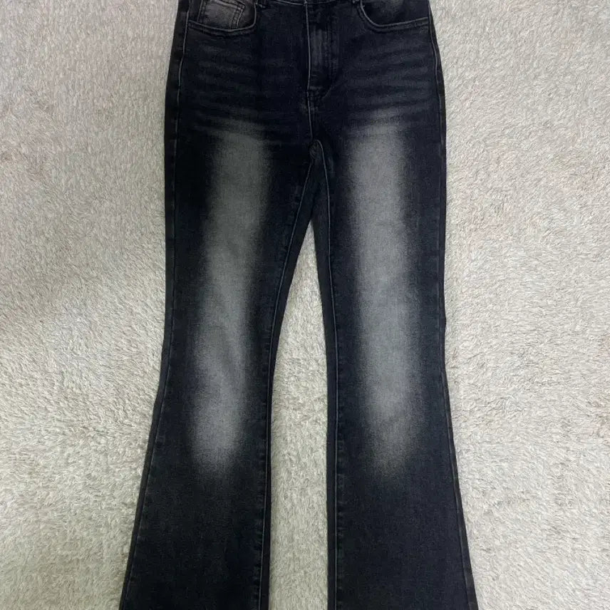 [BUNJANG] Low-Rise Bootcut Denim Jeans / 로우라이즈 부츠컷 데님 청바지