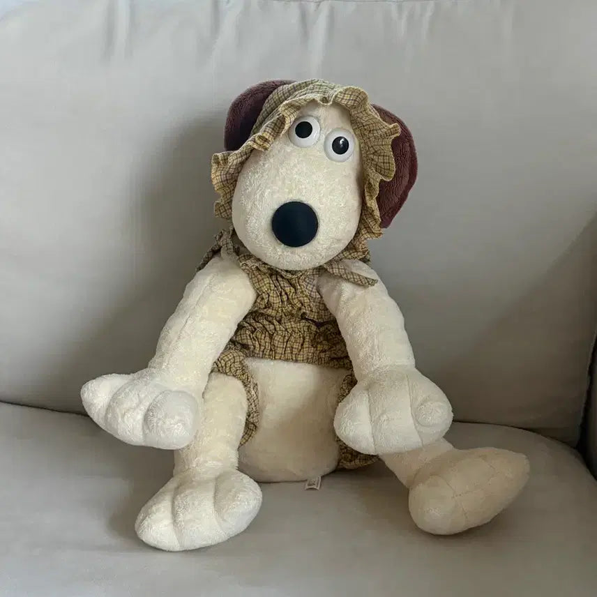 [BUNJANG] Wallace & Gromit Gromit Sofa Armrest Plush / [월레스와 그로밋] 고전 그로밋 소파 팔걸이 인형