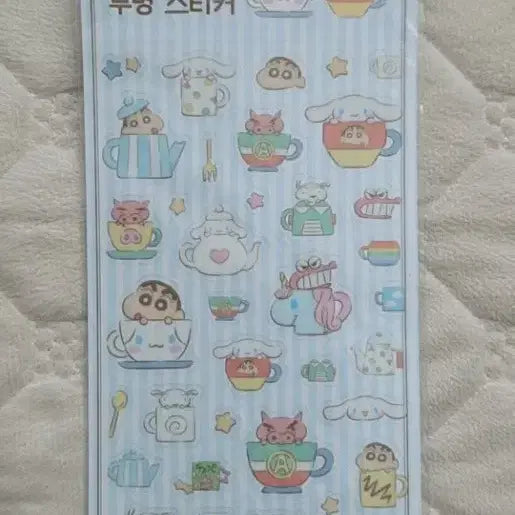 [BUNJANG] Sanrio Cinnamoroll & Crayon Shin-chan Collaboration Transparent Sticker / [정품] 시나모롤과 짱구는못말려 콜라보 컵 투명 스티커