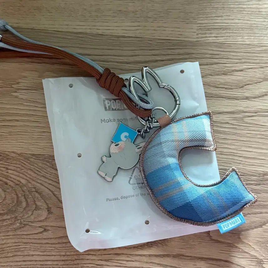 [BUNJANG] Popmart Alphabet Keychain C / 팝마트 알파벳 키링 C